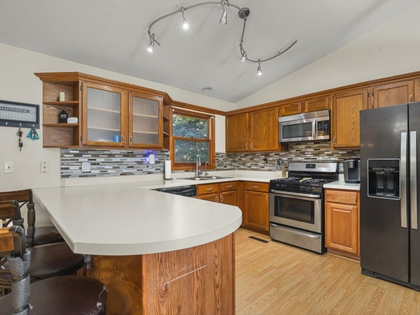 207 Tamarack Hollow, POPLAR GROVE, Illinois 61065, 3 Bedrooms Bedrooms, ,2 BathroomsBathrooms,House,For Sale,Tamarack Hollow,202604020