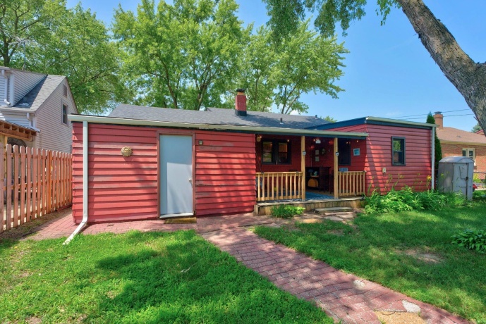 5021 Arlington, LOVES PARK, Illinois 61111, 3 Bedrooms Bedrooms, ,2 BathroomsBathrooms,House,For Sale,Arlington,202604021