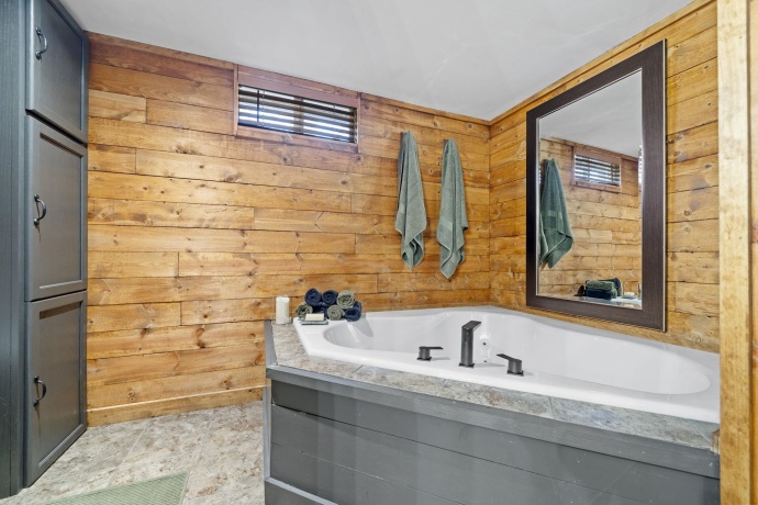 10707 IL RT 2, ROCKFORD, Illinois 61102, 3 Bedrooms Bedrooms, ,2 BathroomsBathrooms,House,For Sale,IL RT 2,202604023