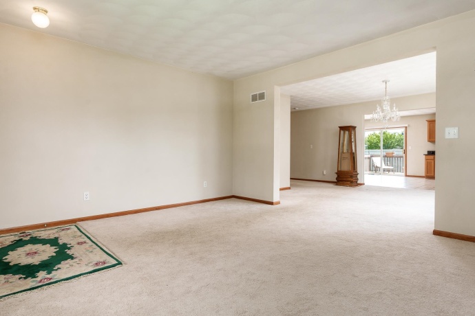 2987 Vaughndale, MACHESNEY PARK, Illinois 61115, 4 Bedrooms Bedrooms, ,2 BathroomsBathrooms,House,For Sale,Vaughndale,202604024