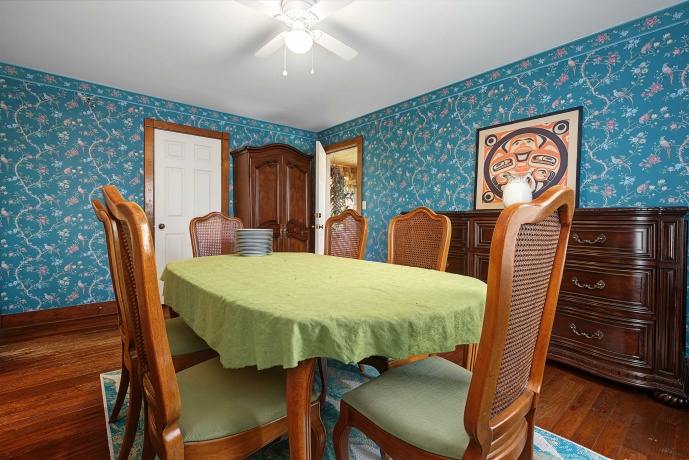 652 US Highway 20 E, ELIZABETH, Illinois 61028, 10 Bedrooms Bedrooms, ,10 BathroomsBathrooms,House,For Sale,US Highway 20 E,202604028