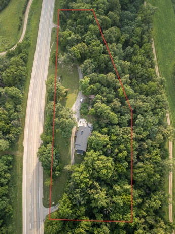 652 US Highway 20 E, ELIZABETH, Illinois 61028, 10 Bedrooms Bedrooms, ,10 BathroomsBathrooms,House,For Sale,US Highway 20 E,202604028