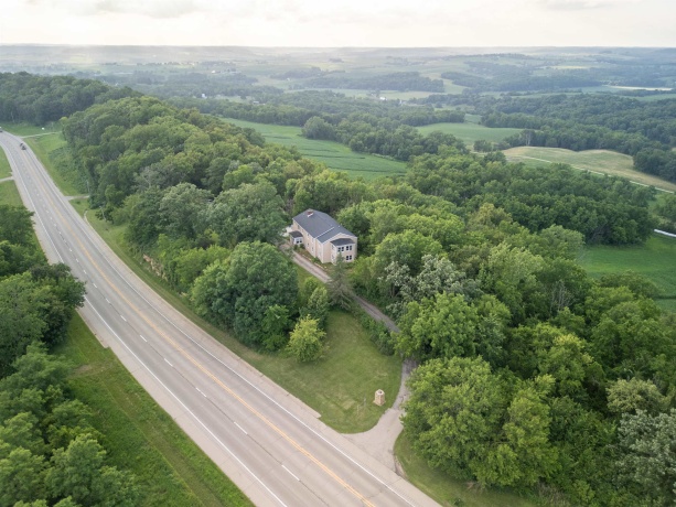 652 US Highway 20 E, ELIZABETH, Illinois 61028, 10 Bedrooms Bedrooms, ,10 BathroomsBathrooms,House,For Sale,US Highway 20 E,202604028