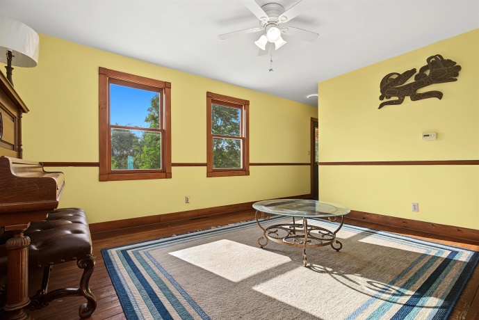652 US Highway 20 E, ELIZABETH, Illinois 61028, 10 Bedrooms Bedrooms, ,10 BathroomsBathrooms,House,For Sale,US Highway 20 E,202604028