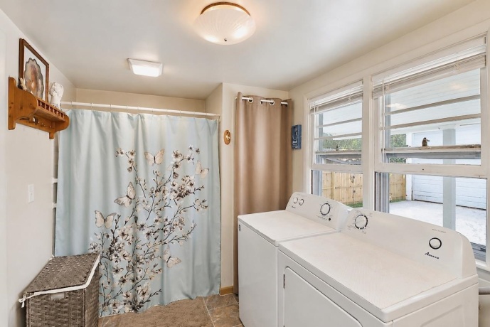 130 Adams, SOUTH BELOIT, Illinois 61080, 2 Bedrooms Bedrooms, ,1 BathroomBathrooms,House,For Sale,Adams,202604030