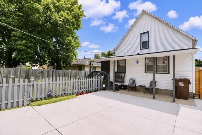 130 Adams, SOUTH BELOIT, Illinois 61080, 2 Bedrooms Bedrooms, ,1 BathroomBathrooms,House,For Sale,Adams,202604030