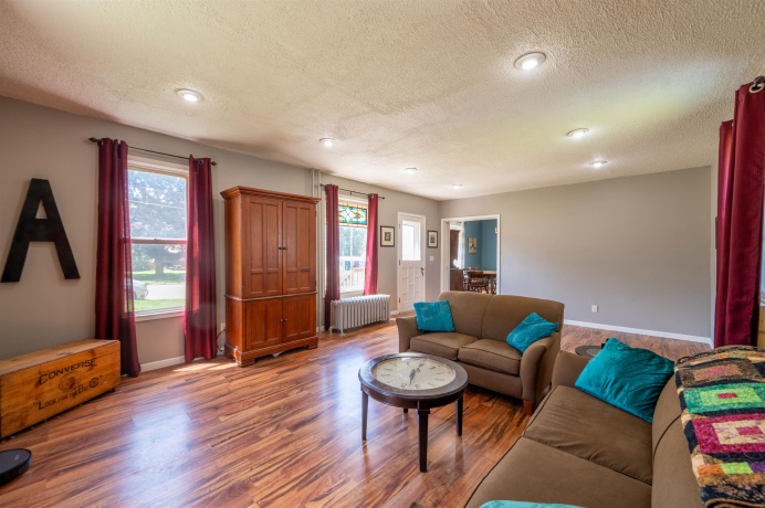 410 Dixon, POLO, Illinois 61064, 4 Bedrooms Bedrooms, ,1 BathroomBathrooms,House,For Sale,Dixon,202604032