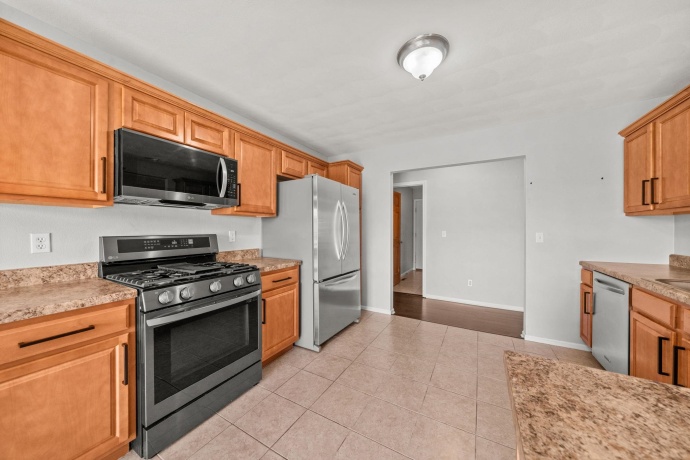2939 Vaughndale, MACHESNEY PARK, Illinois 61115, 3 Bedrooms Bedrooms, ,2 BathroomsBathrooms,House,For Sale,Vaughndale,202604037