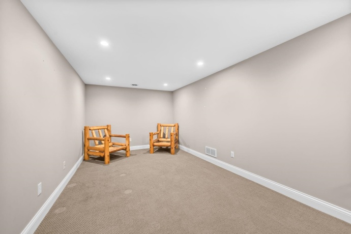 2939 Vaughndale, MACHESNEY PARK, Illinois 61115, 3 Bedrooms Bedrooms, ,2 BathroomsBathrooms,House,For Sale,Vaughndale,202604037