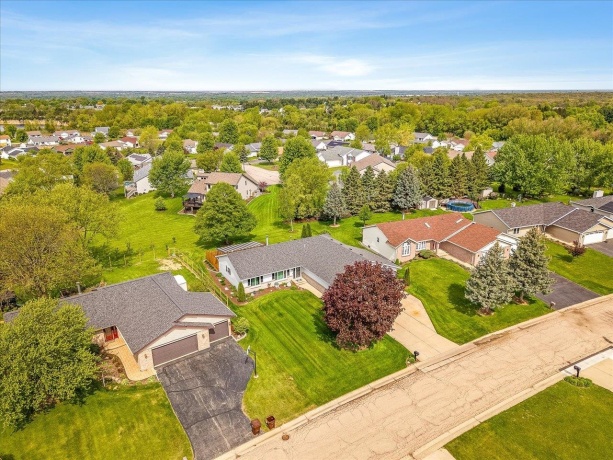 6322 Tudor, LOVES PARK, Illinois 61111, 3 Bedrooms Bedrooms, ,2 BathroomsBathrooms,House,For Sale,Tudor,202604045