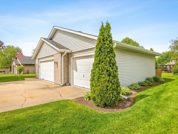 6322 Tudor, LOVES PARK, Illinois 61111, 3 Bedrooms Bedrooms, ,2 BathroomsBathrooms,House,For Sale,Tudor,202604045