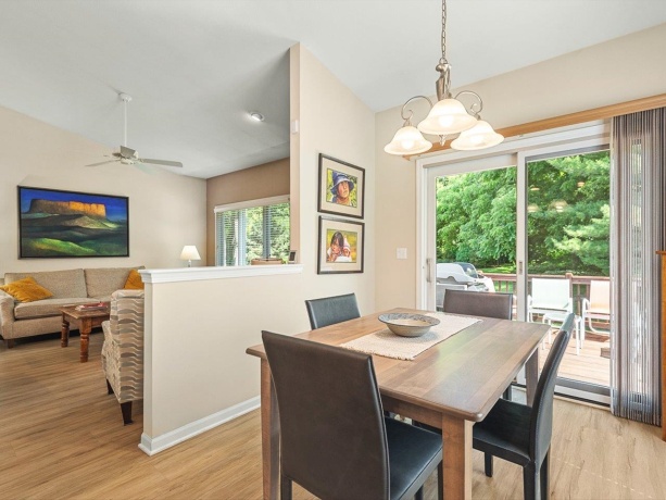 6364 PARKS EDGE, LOVES PARK, Illinois 61111, 3 Bedrooms Bedrooms, ,3 BathroomsBathrooms,Condominium,For Sale,PARKS EDGE,202604044