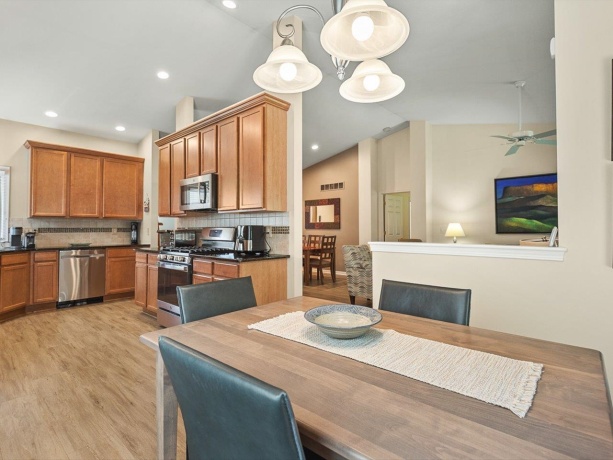 6364 PARKS EDGE, LOVES PARK, Illinois 61111, 3 Bedrooms Bedrooms, ,3 BathroomsBathrooms,Condominium,For Sale,PARKS EDGE,202604044