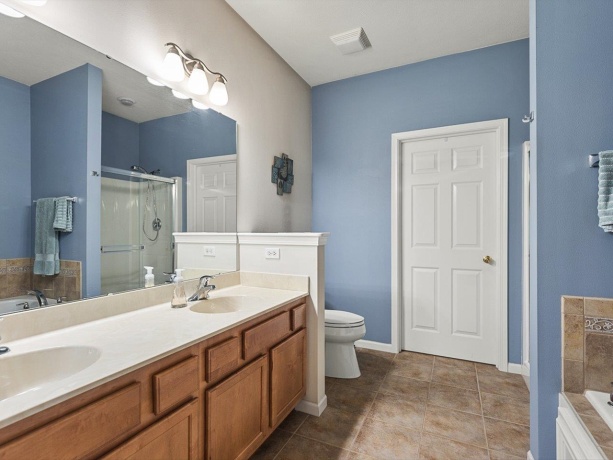 6364 PARKS EDGE, LOVES PARK, Illinois 61111, 3 Bedrooms Bedrooms, ,3 BathroomsBathrooms,Condominium,For Sale,PARKS EDGE,202604044