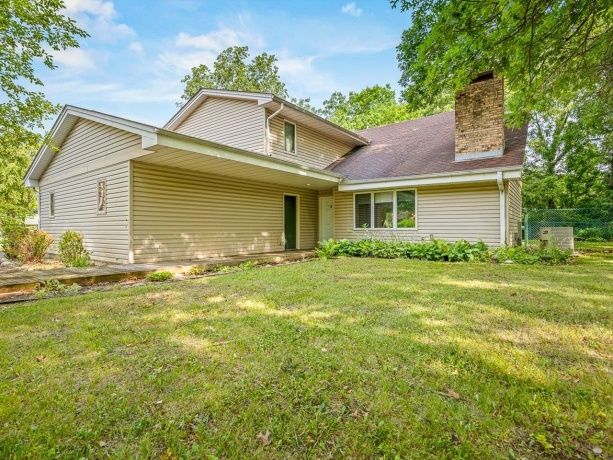 6538 Coachlite, LOVES PARK, Illinois 61111, 4 Bedrooms Bedrooms, ,2 BathroomsBathrooms,House,For Sale,Coachlite,202604051