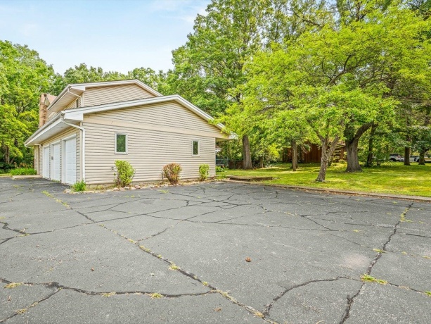 6538 Coachlite, LOVES PARK, Illinois 61111, 4 Bedrooms Bedrooms, ,2 BathroomsBathrooms,House,For Sale,Coachlite,202604051