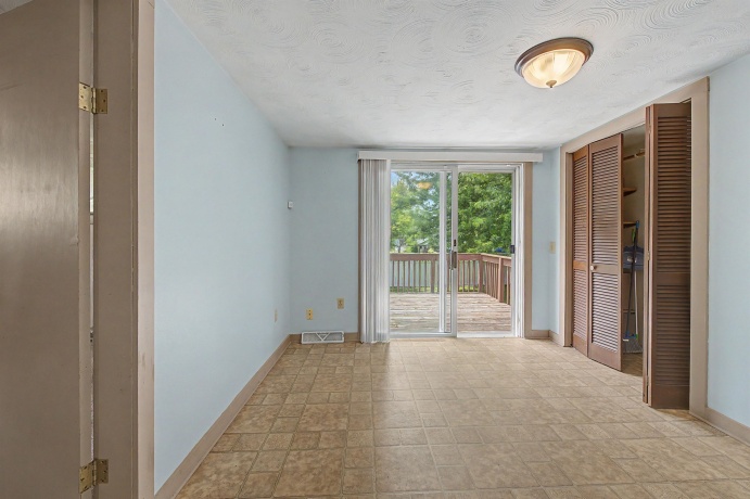 113 Beebe, WARREN, Illinois 61087, 3 Bedrooms Bedrooms, ,2 BathroomsBathrooms,House,For Sale,Beebe,202604052