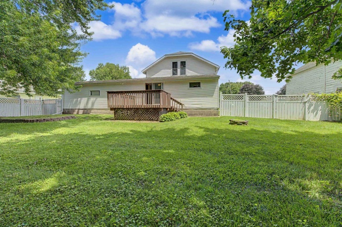 113 Beebe, WARREN, Illinois 61087, 3 Bedrooms Bedrooms, ,2 BathroomsBathrooms,House,For Sale,Beebe,202604052