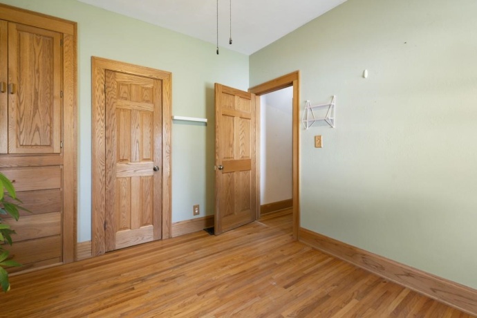 1611 YONGE, ROCKFORD, Illinois 61103, 2 Bedrooms Bedrooms, ,1 BathroomBathrooms,House,For Sale,YONGE,202604053