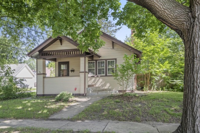 1611 YONGE, ROCKFORD, Illinois 61103, 2 Bedrooms Bedrooms, ,1 BathroomBathrooms,House,For Sale,YONGE,202604053