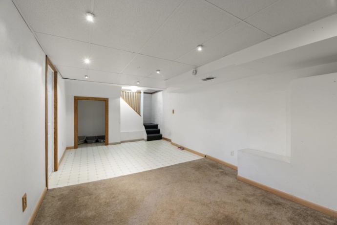 1611 YONGE, ROCKFORD, Illinois 61103, 2 Bedrooms Bedrooms, ,1 BathroomBathrooms,House,For Sale,YONGE,202604053