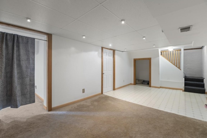 1611 YONGE, ROCKFORD, Illinois 61103, 2 Bedrooms Bedrooms, ,1 BathroomBathrooms,House,For Sale,YONGE,202604053