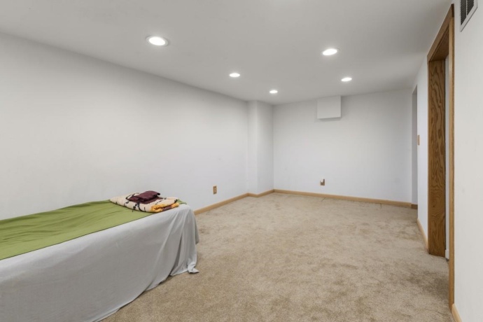1611 YONGE, ROCKFORD, Illinois 61103, 2 Bedrooms Bedrooms, ,1 BathroomBathrooms,House,For Sale,YONGE,202604053