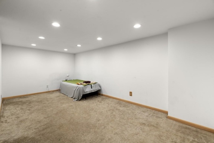 1611 YONGE, ROCKFORD, Illinois 61103, 2 Bedrooms Bedrooms, ,1 BathroomBathrooms,House,For Sale,YONGE,202604053