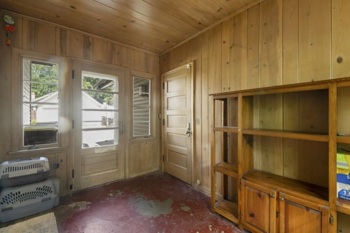 1611 YONGE, ROCKFORD, Illinois 61103, 2 Bedrooms Bedrooms, ,1 BathroomBathrooms,House,For Sale,YONGE,202604053
