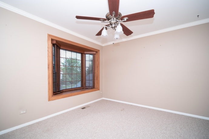 836 Golf Course, CRYSTAL LAKE, Illinois 60014, 3 Bedrooms Bedrooms, ,2 BathroomsBathrooms,House,For Sale,Golf Course,202604060