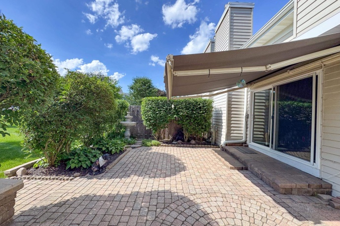 836 Golf Course, CRYSTAL LAKE, Illinois 60014, 3 Bedrooms Bedrooms, ,2 BathroomsBathrooms,House,For Sale,Golf Course,202604060