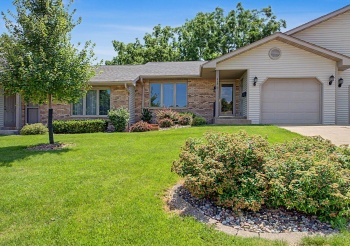 813 Shadow Bluff, GALENA, Illinois 61036, 3 Bedrooms Bedrooms, ,3 BathroomsBathrooms,Condominium,For Sale,Shadow Bluff,202604061
