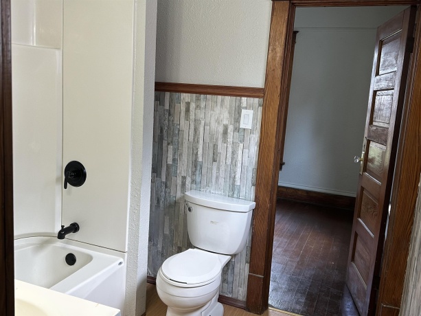 202 Clay, SAVANNA, Illinois 61074, 2 Bedrooms Bedrooms, ,1 BathroomBathrooms,House,For Sale,Clay,202604062