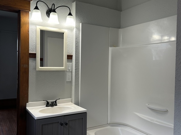 202 Clay, SAVANNA, Illinois 61074, 2 Bedrooms Bedrooms, ,1 BathroomBathrooms,House,For Sale,Clay,202604062