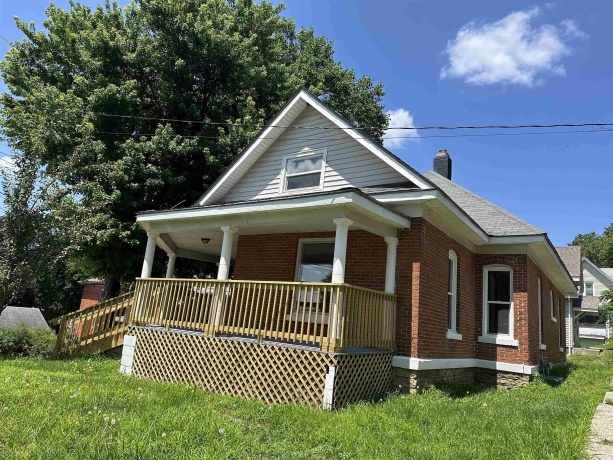 202 Clay, SAVANNA, Illinois 61074, 2 Bedrooms Bedrooms, ,1 BathroomBathrooms,House,For Sale,Clay,202604062