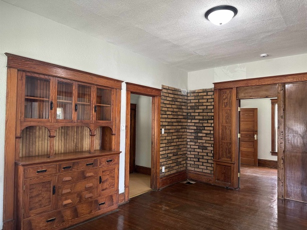 202 Clay, SAVANNA, Illinois 61074, 2 Bedrooms Bedrooms, ,1 BathroomBathrooms,House,For Sale,Clay,202604062