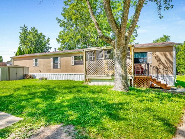 206 Viola, FREEPORT, Illinois 61032, 2 Bedrooms Bedrooms, ,1 BathroomBathrooms,House,For Sale,Viola,202604063