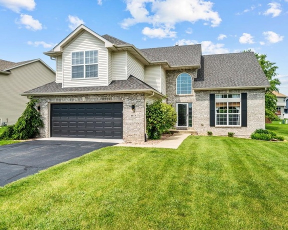 1017 Northwestern, DAVIS JUNCTION, Illinois 61020, 4 Bedrooms Bedrooms, ,2 BathroomsBathrooms,House,For Sale,Northwestern,202604068
