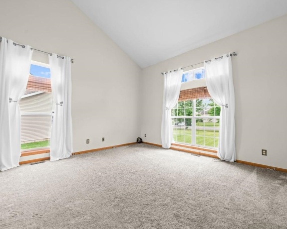 1017 Northwestern, DAVIS JUNCTION, Illinois 61020, 4 Bedrooms Bedrooms, ,2 BathroomsBathrooms,House,For Sale,Northwestern,202604068