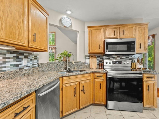 3476 Valley Woods, CHERRY VALLEY, Illinois 61016, 3 Bedrooms Bedrooms, ,3 BathroomsBathrooms,House,For Sale,Valley Woods,202604069