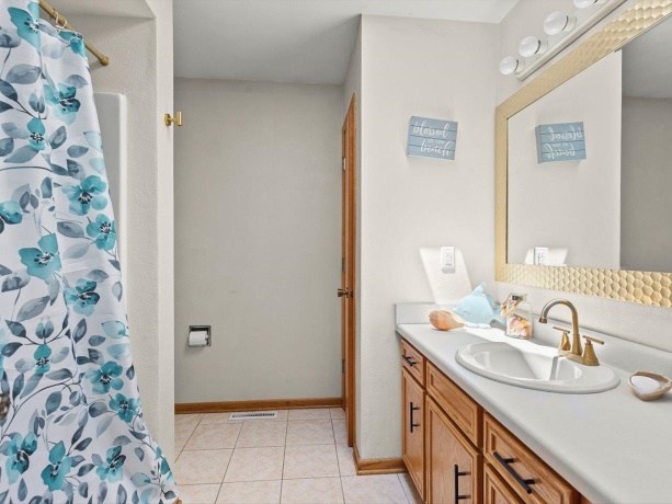 3476 Valley Woods, CHERRY VALLEY, Illinois 61016, 3 Bedrooms Bedrooms, ,3 BathroomsBathrooms,House,For Sale,Valley Woods,202604069