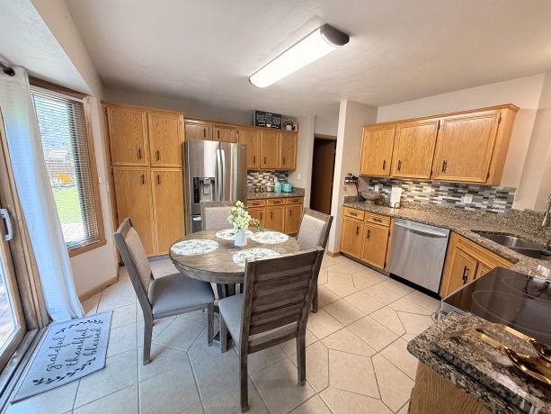 3476 Valley Woods, CHERRY VALLEY, Illinois 61016, 3 Bedrooms Bedrooms, ,3 BathroomsBathrooms,House,For Sale,Valley Woods,202604069