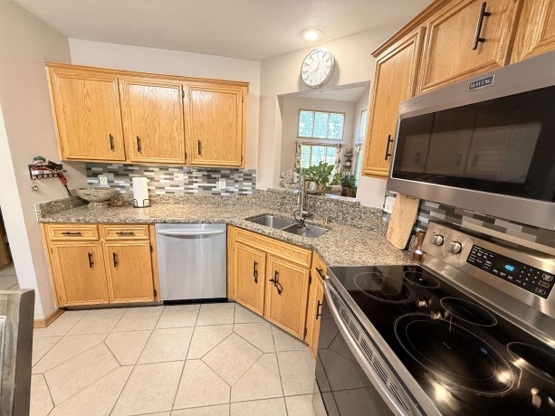 3476 Valley Woods, CHERRY VALLEY, Illinois 61016, 3 Bedrooms Bedrooms, ,3 BathroomsBathrooms,House,For Sale,Valley Woods,202604069