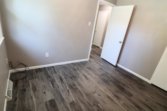 1719 Revere, FREEPORT, Illinois 61032, 4 Bedrooms Bedrooms, ,1 BathroomBathrooms,House,For Sale,Revere,202604074