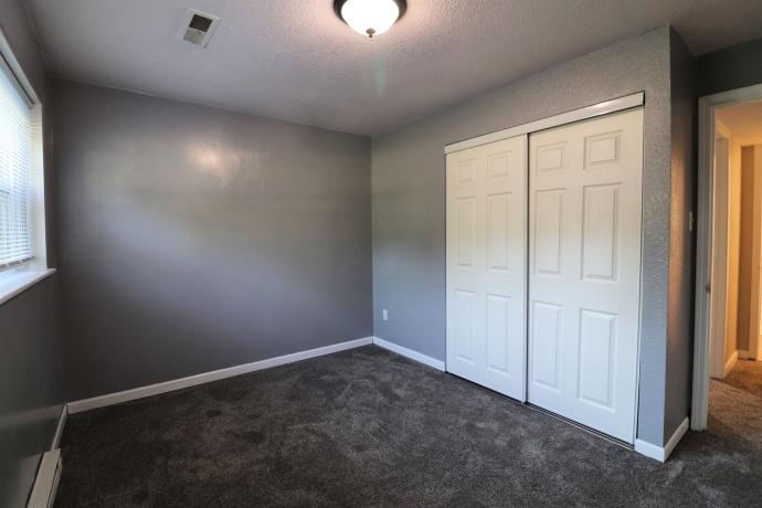 1719 Revere, FREEPORT, Illinois 61032, 4 Bedrooms Bedrooms, ,1 BathroomBathrooms,House,For Sale,Revere,202604074