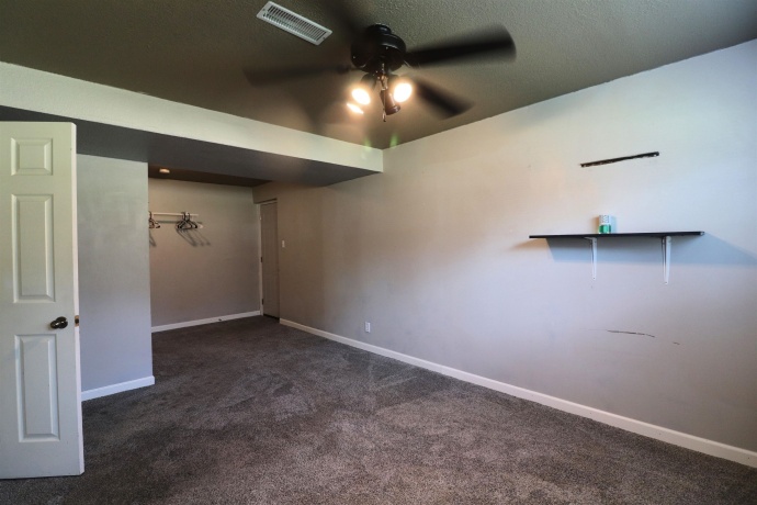 1719 Revere, FREEPORT, Illinois 61032, 4 Bedrooms Bedrooms, ,1 BathroomBathrooms,House,For Sale,Revere,202604074