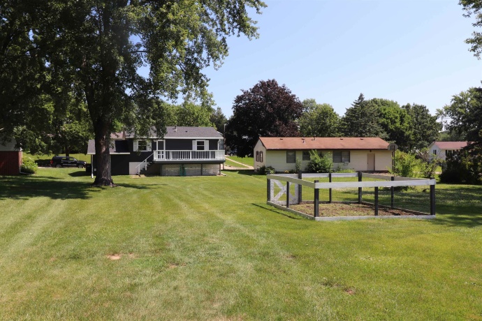 1719 Revere, FREEPORT, Illinois 61032, 4 Bedrooms Bedrooms, ,1 BathroomBathrooms,House,For Sale,Revere,202604074