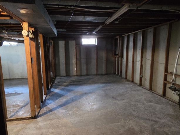 3220 Montrose, ROCKFORD, Illinois 61101, 3 Bedrooms Bedrooms, ,1 BathroomBathrooms,House,For Sale,Montrose,202604075