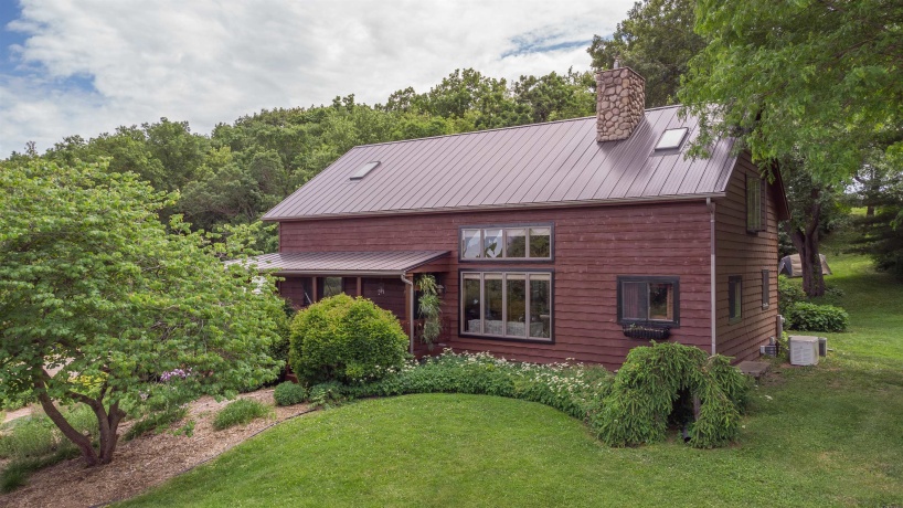 1915 Kent, PEARL CITY, Illinois 61062, 6 Bedrooms Bedrooms, ,2 BathroomsBathrooms,Farm,For Sale,Kent,202604078