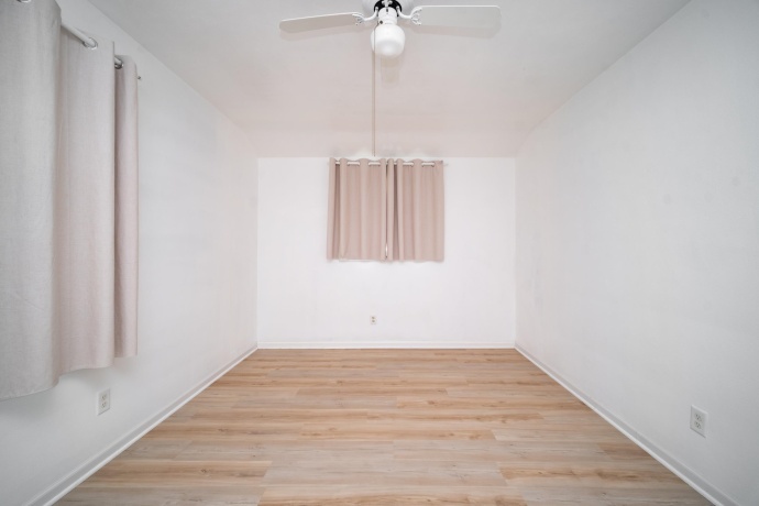 321 London, ROCKFORD, Illinois 61107, 3 Bedrooms Bedrooms, ,1 BathroomBathrooms,House,For Sale,London,202604080
